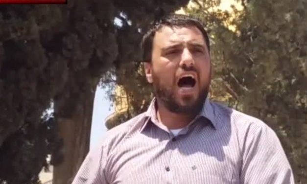 Muslim hate preacher prays to “Annihilate all Jews” from the Temple Mount