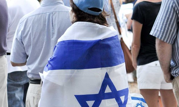 Germany: Police hunt man who tried to set pro-Israel supporter’s clothing on fire