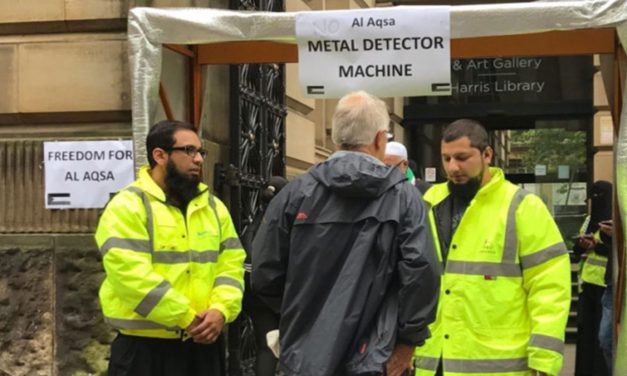 UK: Fake metal detector installed outside Preston Library to “highlight plight” of Palestinians