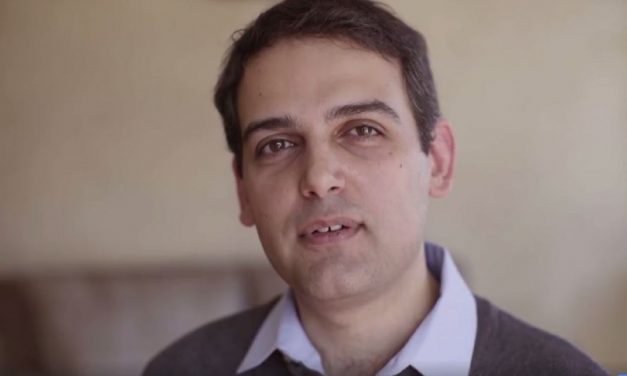 Iranian Jew that fled Tehran tells his powerful story