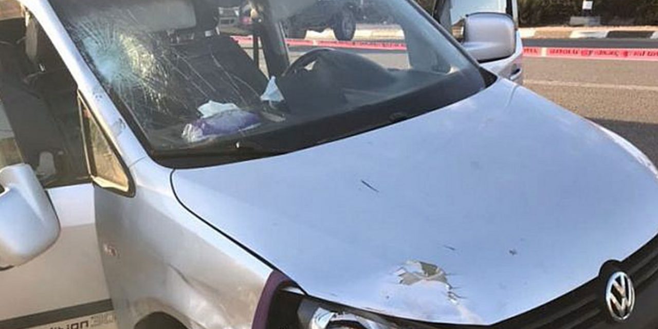 Palestinian terrorist rams car into two Israelis, seriously injuring one, before trying to stab soldiers