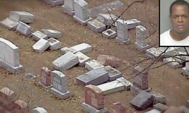 US: Man admits toppling 130 Jewish tombstones, police say “no evidence” of anti-Semitism