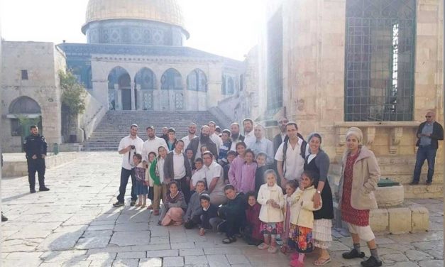 Number of Jewish visitors to Temple Mount doubled during Passover compared to previous year