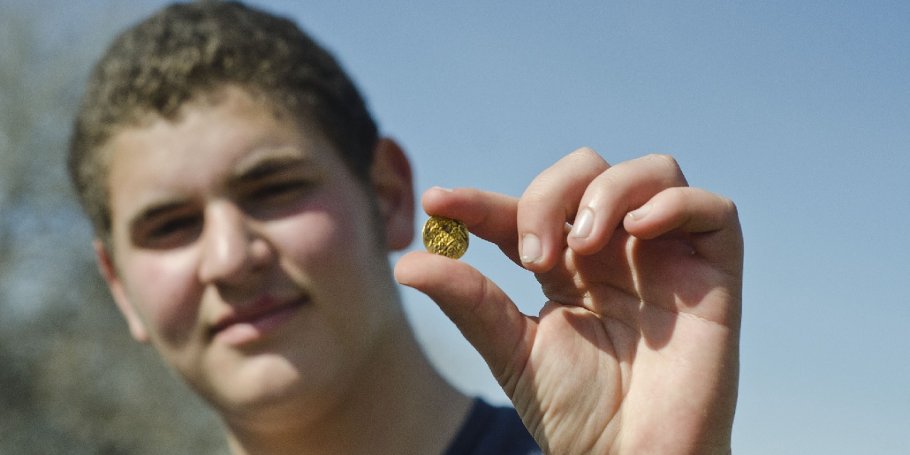 Israeli child archaeologists have discovered 1,400-year-old artefacts in the Galilee