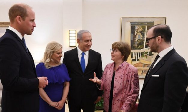 Prince William meets descendants of family saved by his great-grandmother during Holocaust