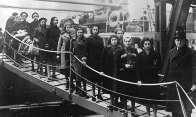 Kindertransport refugees to receive £2,245 each from German government