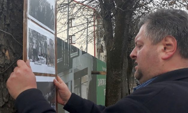 Belarus: Man fined for leaving flowers at mass grave of Holocaust victims