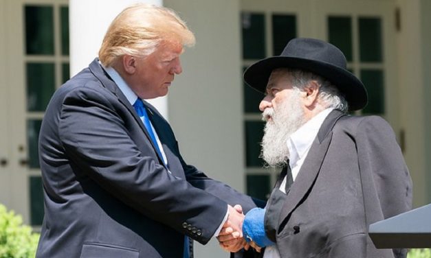 Wounded San Diego rabbi invited by Trump to National Day of Prayer