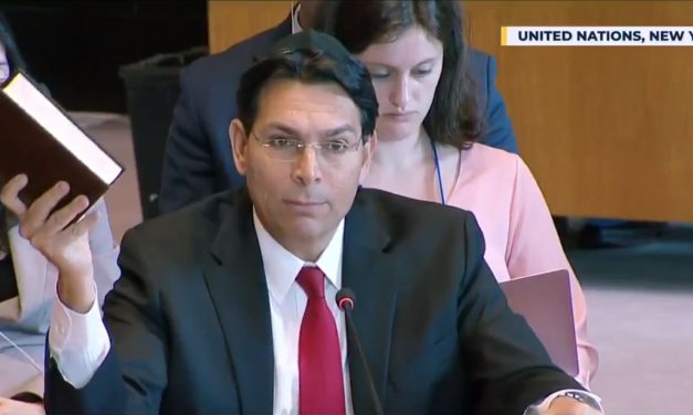 Danon shows UN the Bible: “This is the deed to our land”