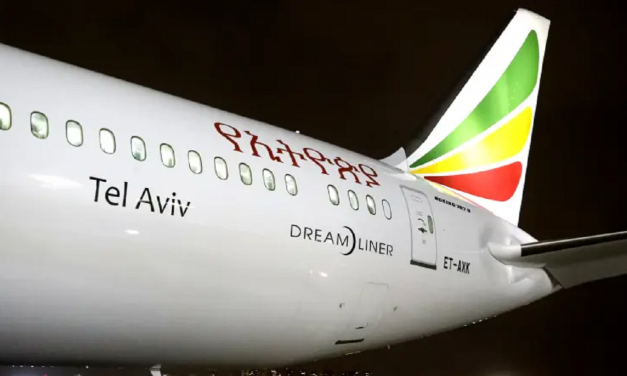 Ethiopian Airlines names new Dreamliner “Tel Aviv”