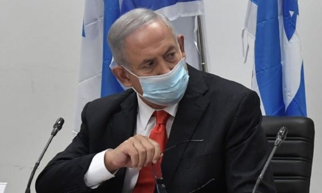 Israel enters full lockdown amid increase in Covid cases