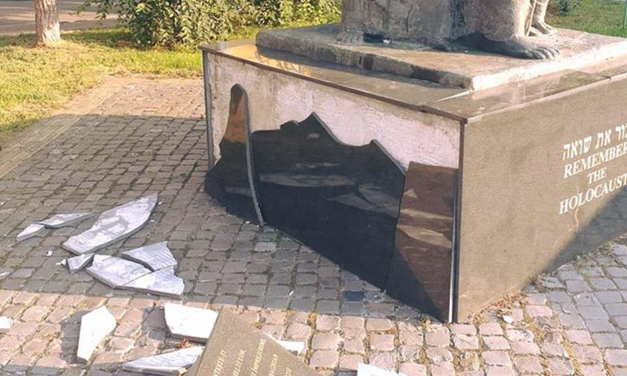 Romania: Holocaust memorial smashed by unknown vandals