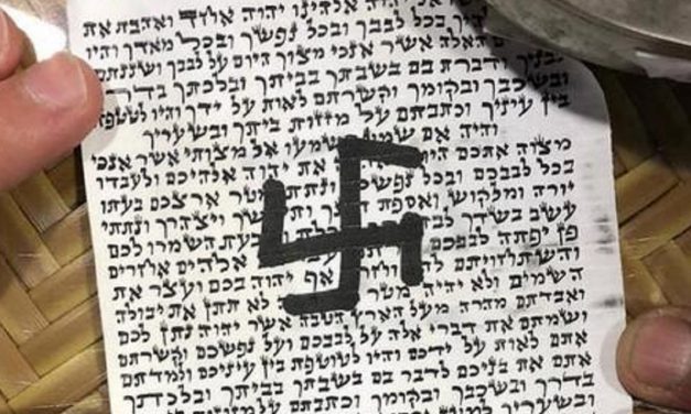 Berlin: Swastika drawn on synagogue’s mezuzah parchment