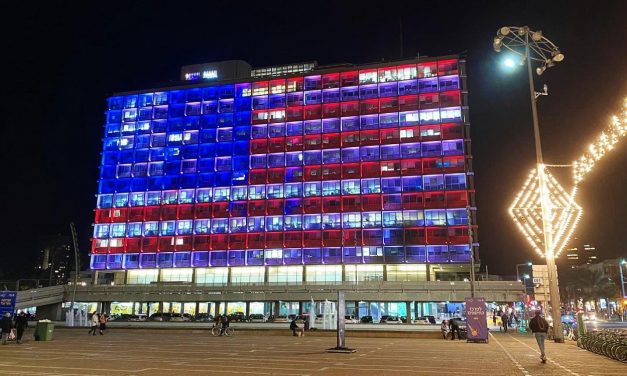 Tel Aviv lights city hall in US flag following Capitol Hill riot
