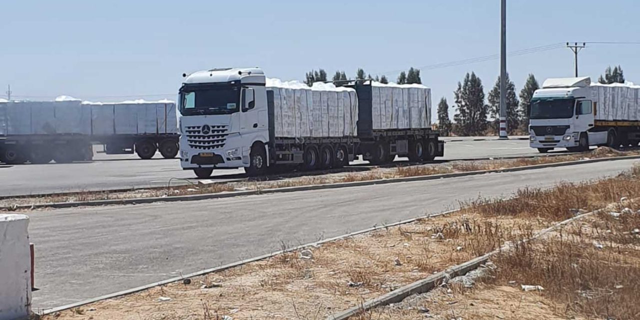 Hamas attacks aid trucks after Israel opens border for humanitarian aid into Gaza