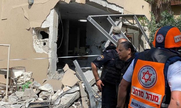 Hamas committed war crimes against Israel, admits human rights group
