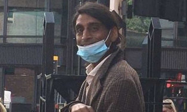 Anti-Semitic vandal defaces 17 London bus stops calling Jews ‘grey aliens’