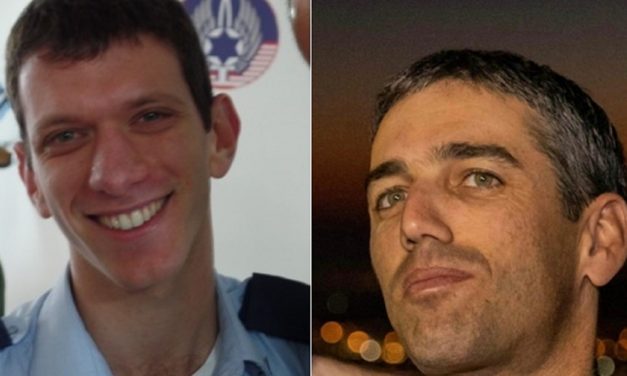 Two Israeli helicopter pilots die in helicopter crash; Third victim treated in hospital