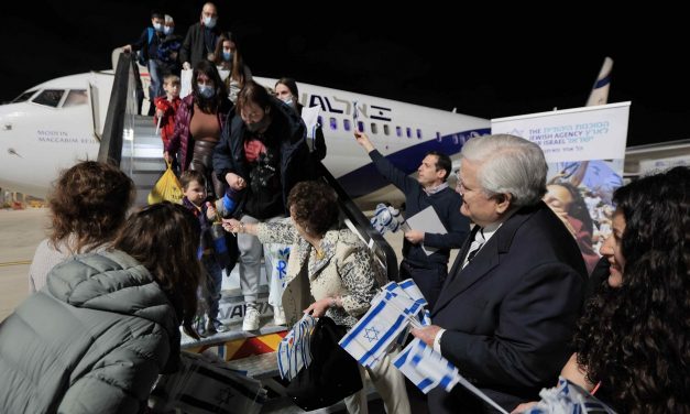 CUFI welcomes arrival of Ukrainian Jews to Israel