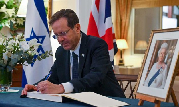 Israel’s President to attend Coronation of King Charles