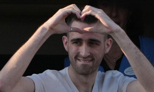 “Until he returns, my heart is in captivity” – A look back at a special hostage reunion